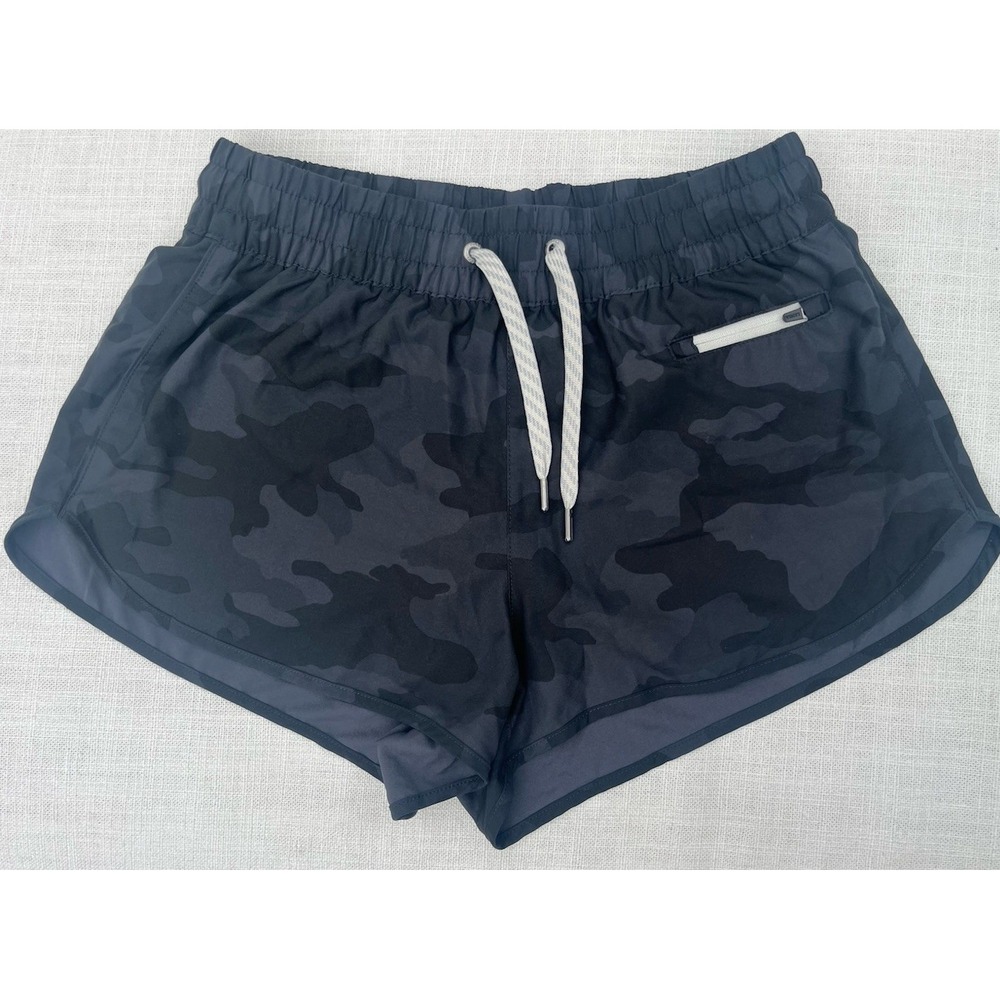 Vuori Women's Small Clementine shorts Black Gray Camo Inseam 2" Lined